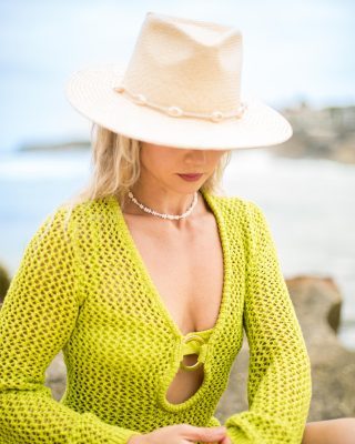 White & Gold Seashells